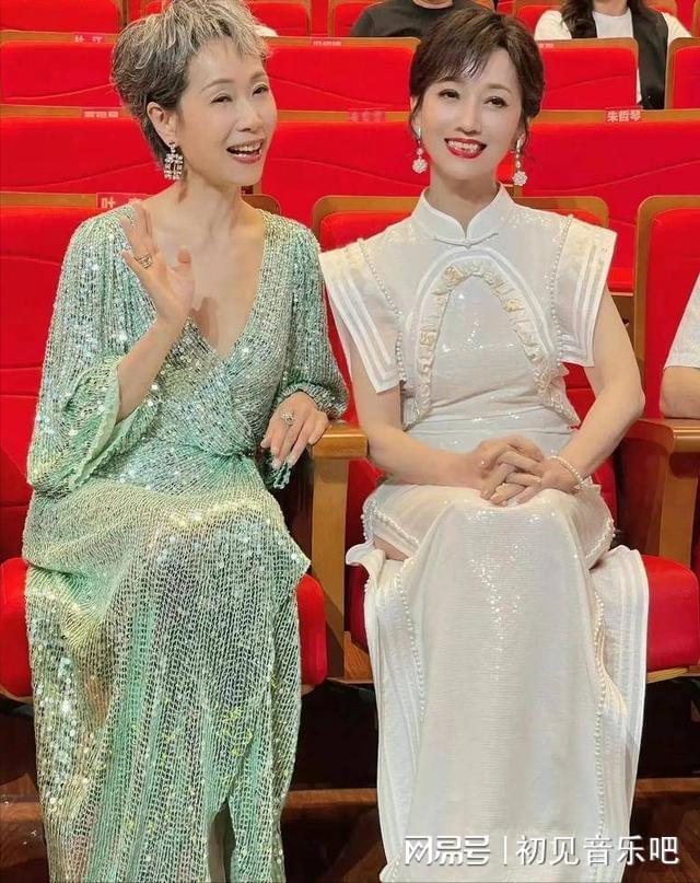 许仙30年后撒糖竟藏惊天秘密K8凯发集团神仙售后！白娘子(图4)
