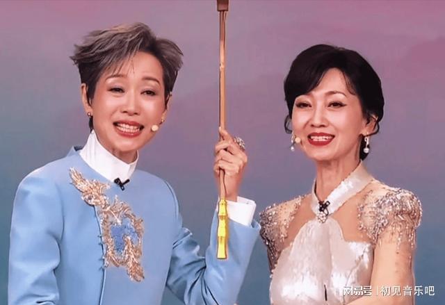 许仙30年后撒糖竟藏惊天秘密K8凯发集团神仙售后！白娘子(图2)