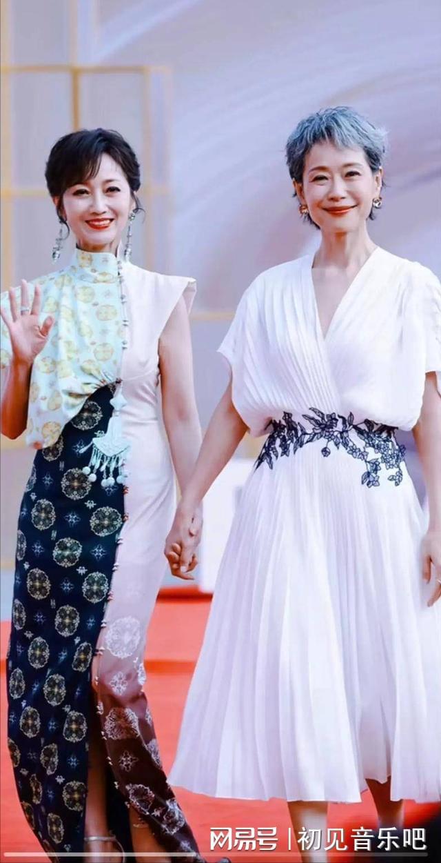 许仙30年后撒糖竟藏惊天秘密K8凯发集团神仙售后！白娘子(图3)